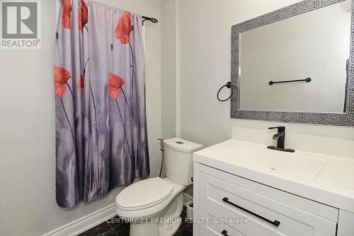 150 Briscoe Street E, London, ON - Indoor Photo Showing Bathroom