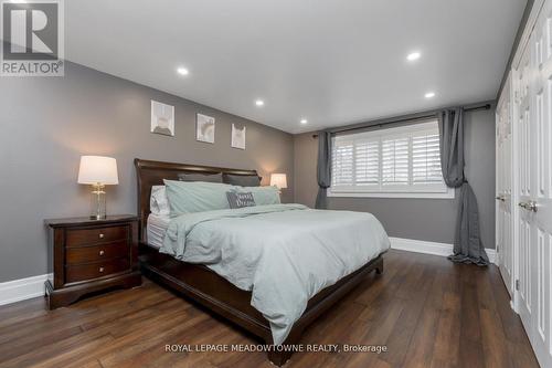 48 Regan Cres, Halton Hills, ON - Indoor Photo Showing Bedroom