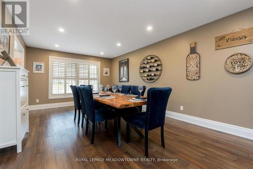 48 Regan Cres, Halton Hills, ON - Indoor Photo Showing Dining Room