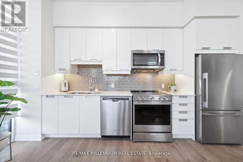 #101 -65 Watergarden Dr, Mississauga, ON - Indoor Photo Showing Kitchen With Stainless Steel Kitchen With Upgraded Kitchen