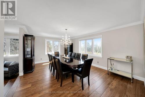 8 Coates Hill Court, Caledon, ON - Indoor Photo Showing Dining Room