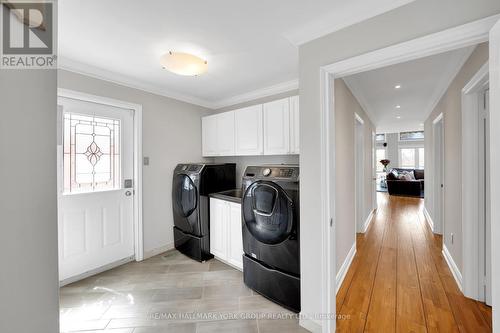 8 Coates Hill Crt, Caledon, ON - Indoor Photo Showing Laundry Room