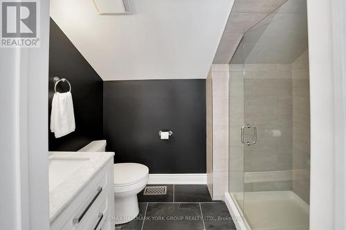8 Coates Hill Court, Caledon, ON - Indoor Photo Showing Bathroom