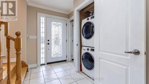 25 Oakmeadow Drive, Brampton, ON - Indoor Photo Showing Laundry Room