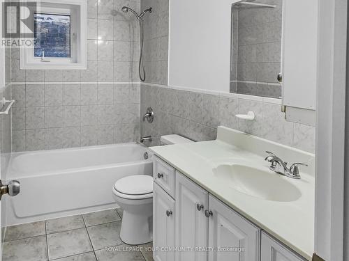 #3 -2417 Dundas St, Toronto, ON - Indoor Photo Showing Bathroom