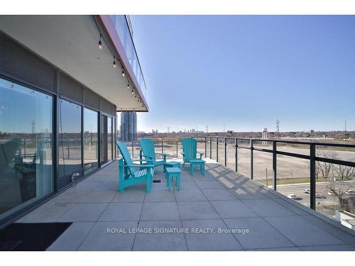 913-30 Shore Breeze Dr, Toronto, ON - Outdoor With Balcony With Exterior