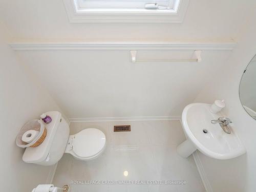 1 White Elm Way, Brampton, ON - Indoor Photo Showing Bathroom