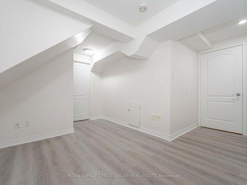 1 White Elm Way, Brampton, ON - Indoor Photo Showing Other Room