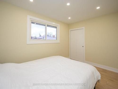 54 Moxley Dr, Hamilton, ON - Indoor Photo Showing Bedroom