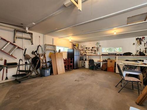 723 Elm Street, Ashcroft, BC - Indoor Photo Showing Garage