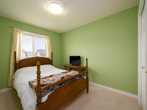 715 Bramble Crt, Kamloops, BC - Indoor Photo Showing Bedroom