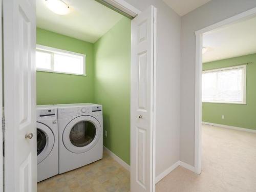715 Bramble Crt, Kamloops, BC - Indoor Photo Showing Laundry Room