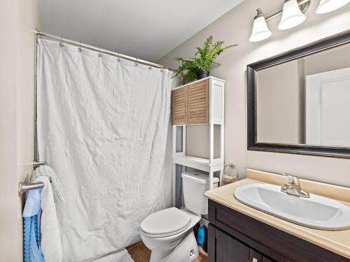 2565 Mountain View Drive, Sun Peaks, BC - Indoor Photo Showing Bathroom