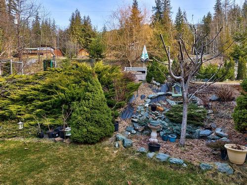 2715 Fraser Road, North Shuswap, BC - Outdoor