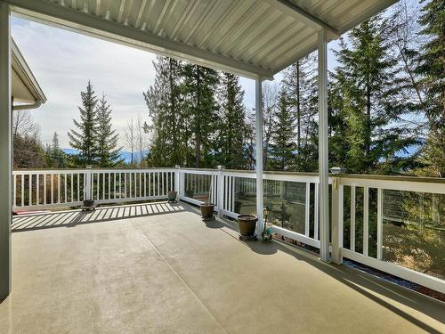 2715 Fraser Road, North Shuswap, BC - Outdoor With Deck Patio Veranda With Exterior
