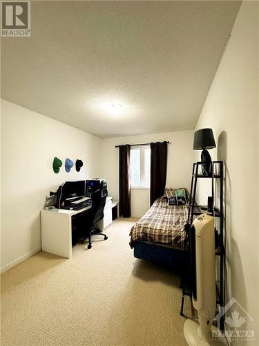 Bedroom-2 - 272 Macoun Circle, Ottawa, ON - Indoor Photo Showing Other Room