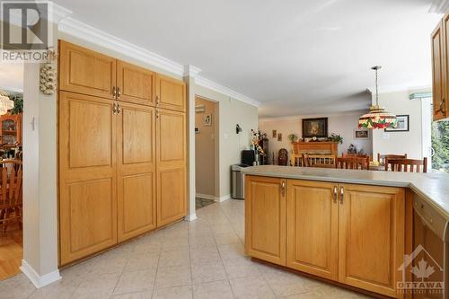 1505 Forest Valley Drive, Ottawa, ON - Indoor Photo Showing Kitchen