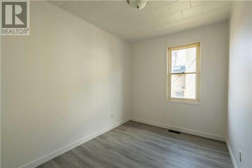 20367 First Street, Green Valley, ON - Indoor Photo Showing Other Room