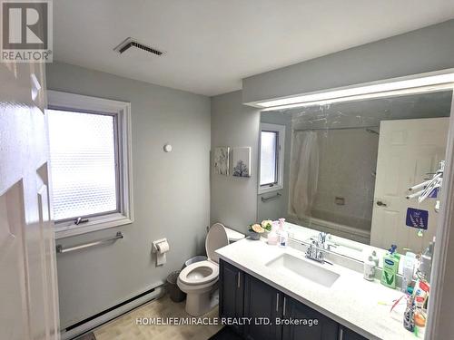 442 Rimosa Crt, Oshawa, ON - Indoor Photo Showing Bathroom
