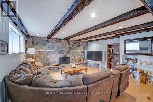 176 Loyalist Drive, Welland, ON - Indoor Photo Showing Other Room With Fireplace
