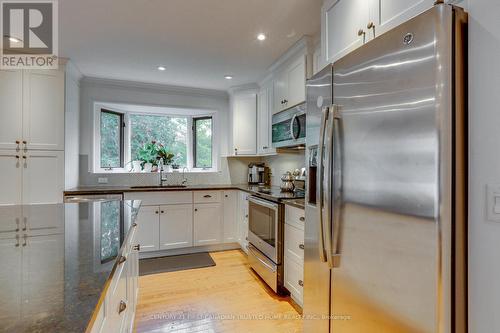15067 Medway Rd, Middlesex Centre, ON - Indoor Photo Showing Kitchen With Stainless Steel Kitchen With Upgraded Kitchen