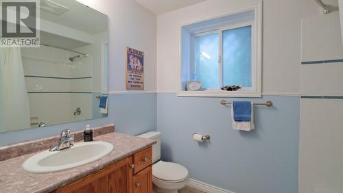 2188 Bennett Road, Kelowna, BC - Indoor Photo Showing Bathroom