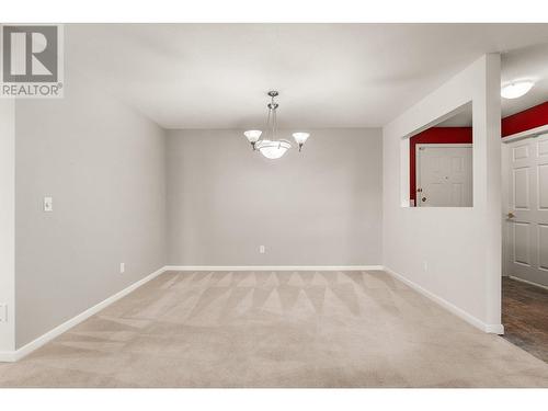 980 Glenwood Avenue Unit# 208, Kelowna, BC - Indoor Photo Showing Other Room