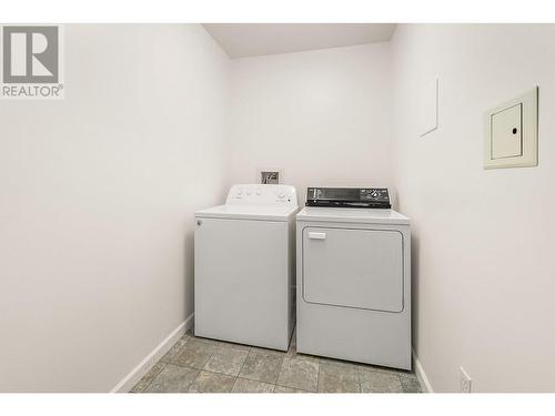 980 Glenwood Avenue Unit# 208, Kelowna, BC - Indoor Photo Showing Laundry Room