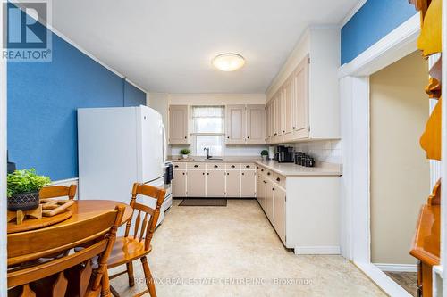 14 Noble Street, Halton Hills, ON - Indoor Photo Showing Kitchen