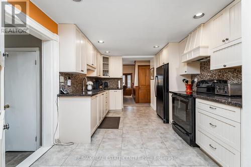 14 Noble St, Halton Hills, ON - Indoor Photo Showing Kitchen