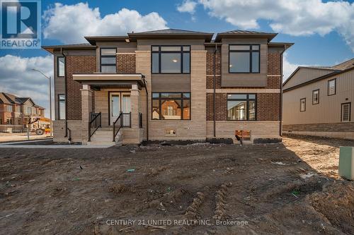 217 Flavelle Way, Smith-Ennismore-Lakefield, ON - Outdoor With Facade