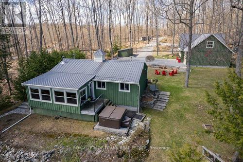 445 Beaver Lake Road, Galway-Cavendish And Harvey, ON - Outdoor