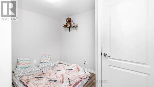 171 Edenbrook Hill Drive, Brampton, ON - Indoor Photo Showing Bedroom