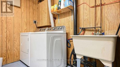 45 Saturn Dr W, Brampton, ON - Indoor Photo Showing Laundry Room