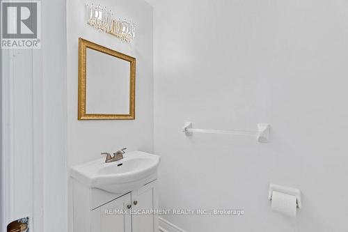 5100 Fallingbrook Drive, Mississauga, ON -  Photo Showing Bathroom
