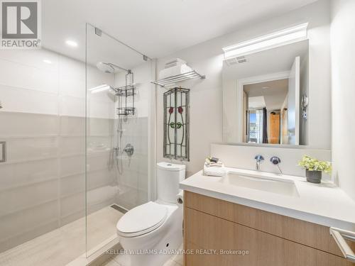 301 - 1765 Queen Street E, Toronto, ON - Indoor Photo Showing Bathroom