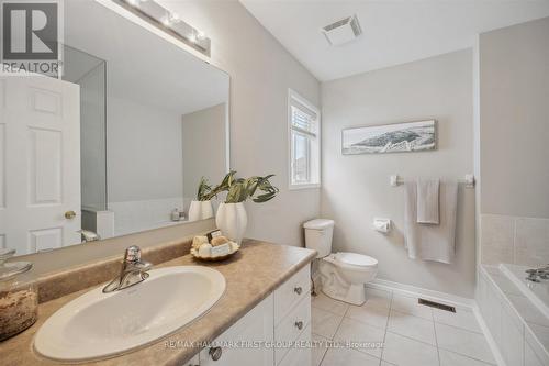 116 Harrongate Place, Whitby, ON - Indoor Photo Showing Bathroom