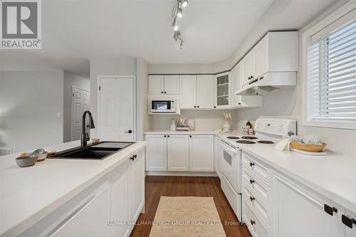 116 Harrongate Pl, Whitby, ON - Indoor Photo Showing Kitchen With Double Sink