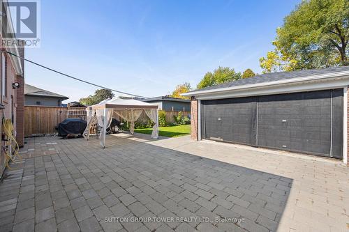 246 Epsom Downs Dr, Toronto, ON - Outdoor