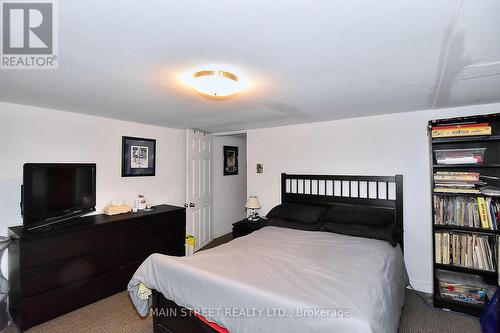 88 Spruce Street, Aurora, ON - Indoor Photo Showing Bedroom
