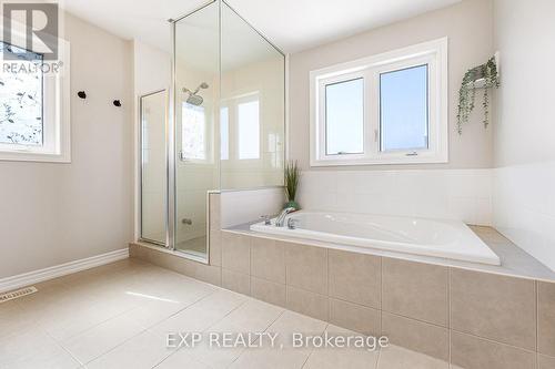 42 Hackett St, New Tecumseth, ON - Indoor Photo Showing Bathroom