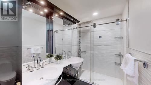 #Th 23 -100 Arbors Lane, Vaughan, ON - Indoor Photo Showing Bathroom