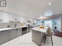 505 - 131 Beecroft Road, Toronto, ON  - Indoor Photo Showing Kitchen With Upgraded Kitchen 