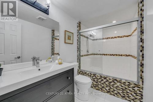 143 Silas Hill Dr, Toronto, ON - Indoor Photo Showing Bathroom