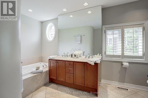 4 - 22 Balmoral Avenue, Toronto, ON - Indoor Photo Showing Bathroom