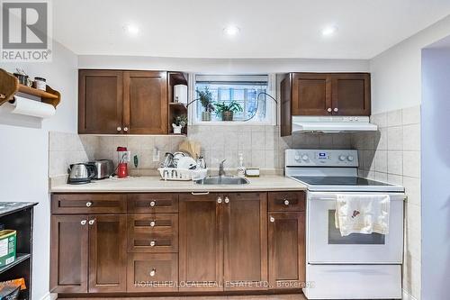 41 Rusholme Dr, Toronto, ON - Indoor Photo Showing Kitchen