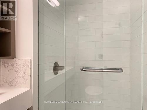 2309 - 319 Jarvis Street, Toronto, ON - Indoor Photo Showing Bathroom