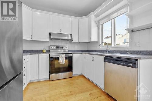 1941 Orchardview Avenue, Orleans, ON - Indoor Photo Showing Kitchen