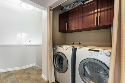 2nd floor laundry - 4565 Juniper Court, Beamsville, ON - Indoor Photo Showing Laundry Room