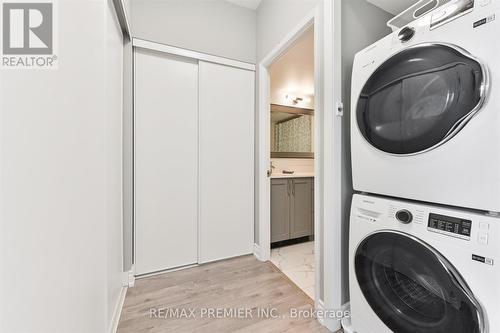 1013 - 309 Major Mackenzie Drive E, Richmond Hill, ON - Indoor Photo Showing Laundry Room